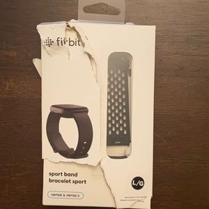 Fitbit sense and verses 3 sport band. Never used. Ordered the wrong one.